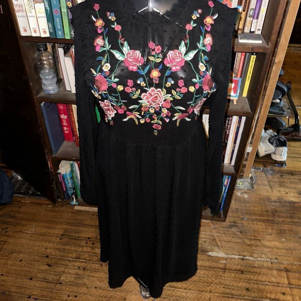 Braeve embroidered boho fit & flare M cottagecore mini dress
